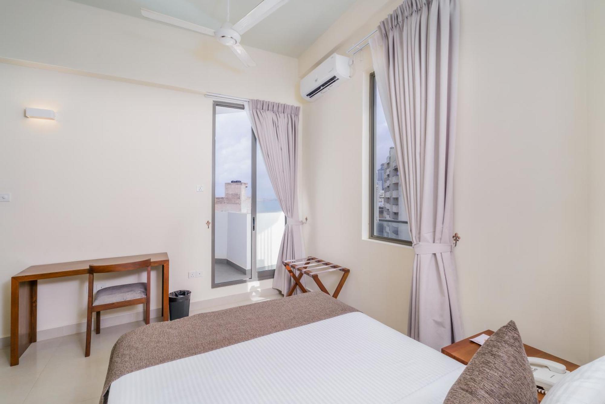 Marine Suites Colombo Exterior foto
